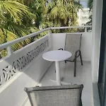 Apart-hotel Dolphin 3*