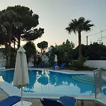 Dolphin Apart-hotel
