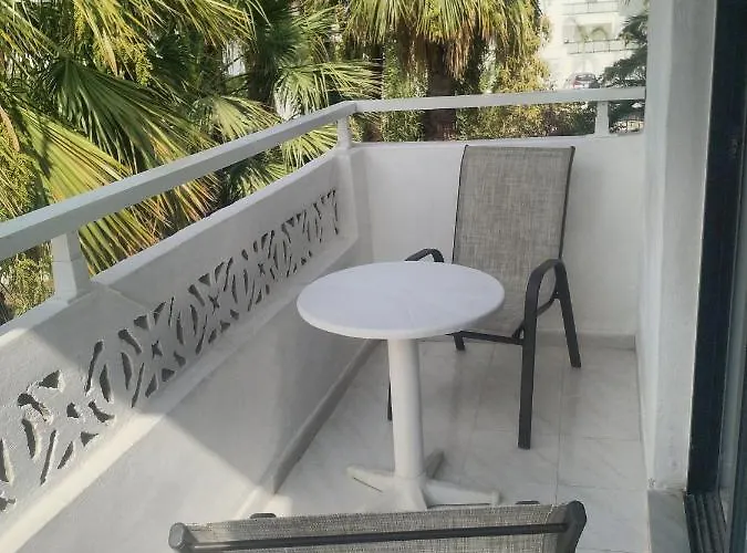 Apartmanhotel Dolphin 3*